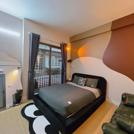 Trisstay Saigon - Dien Bien Phu Отели рядом с достопримечательностью «Конгресс-центр GEM Centre»