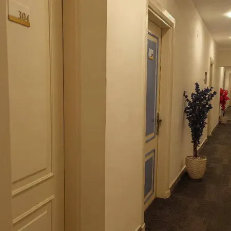 Maravia Hotel
