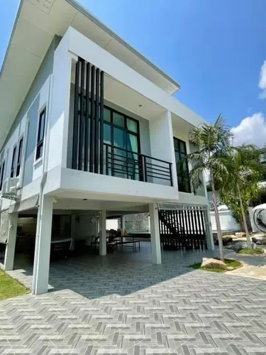 รูปภาพของVana Hill Pool Villa