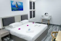 Feeali Buddies Inn - 3성급