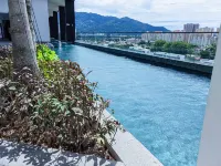 Leisure City NightView 2BR Urban Suites Georgetown - สระว่ายน้ำแบบอินฟินิตี้