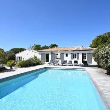 Villa Sea-from the Beach - Swimming Pool