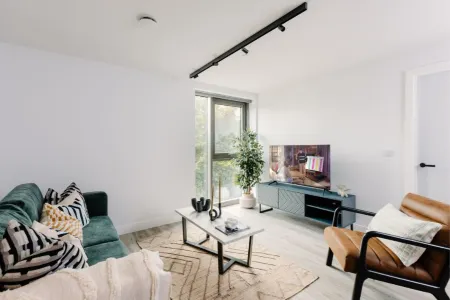 Charles Hope Birmingham Westside Отели рядом с достопримечательностью «Бирмингем Нью Стрит»