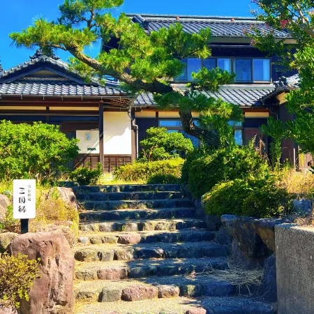 Onsen minshuku mikunien
