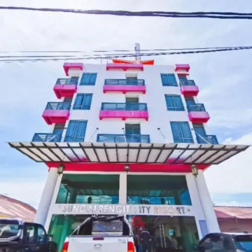 Sg Rengit City Resort 3 Hotels near Chalet D'Punggai