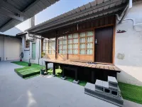 Happiness Hotels near Fengshan