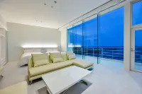 Beach Terrace Boso (Chiba) Oceanfront Villa - balcony