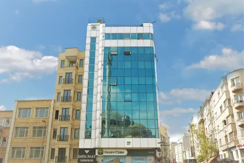 Kartal Palace Taksim Square FAMILY HOTEL - พร้อมWifi