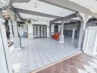 Spacious 5-Bedroom House BBQ Event Wedding at Kuantan by HCK - Mountain view