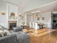 Luxury new 5-bedroom 4- bathroom house - 4-Star