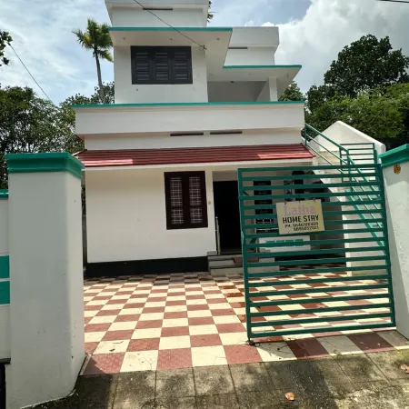 Latha Homestay