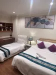Highfloor Riverbank Suites  level 12