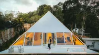 LOUVREFER Hotels in 