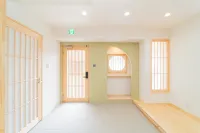 NEW!  5 minutes from JR Tambaguchi Station, Modern Japanese Style, Beautiful 2 Floor Townhouse