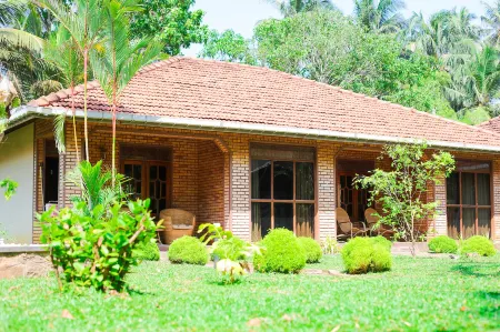 Kumudu Valley Resort