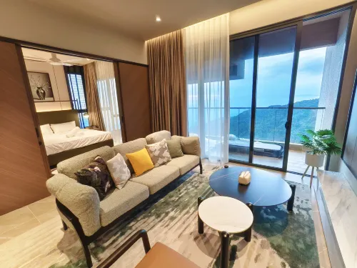 Antara Jacuzzi 3BR Premium Design Free 2CP, Walk 15min to Casino - Ramah Hewan Peliharaan