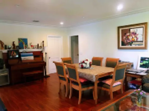 Alhambra Private Suite with Bath & Parking