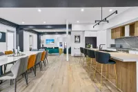 King’s Deluxe Party House | Cinema • Karaoke • Spa • BBQ