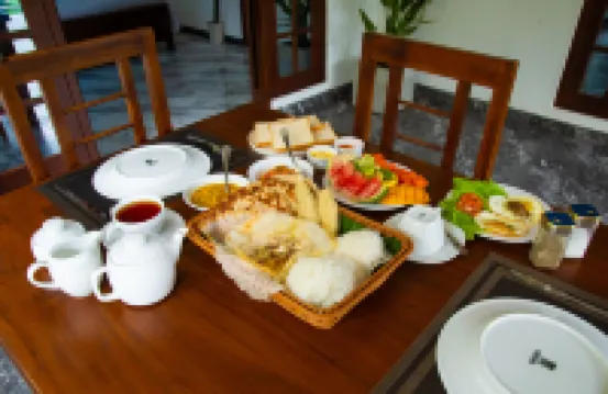 บริดจ์ ฟรอนต์ อินน์ เอลลา