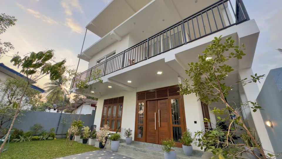 EK Breeze Kalutara