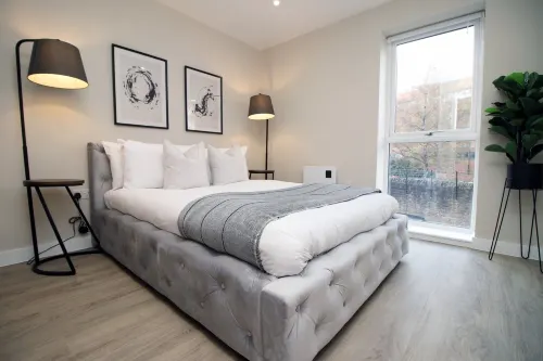 Spacious 1BR Home in Cardiff Bay!
