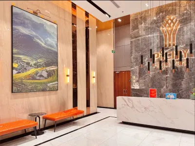 Tan Son Nhat Airport apartment 01 Bed room •Picity High Park 12区のホテル