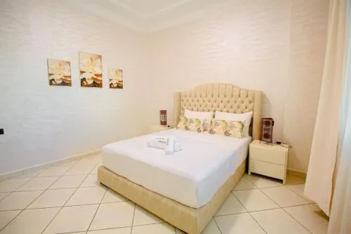 Tangerine Glow, Stylish Beachside 2BR - เปิดใหม่