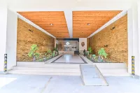 Leshwa Executive 1 bed with indoor heated pool. - Airport Shuttle