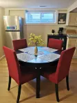 Cozy Private space in Whitby (2 beds +1 sofa bed) - 홈스테이
