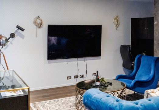 Luxury Melbourne CBD Apt in Iconic QT Hotel 썸네일