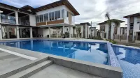Vacation Home  near Airport and White Sand Beaches