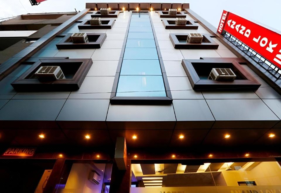 Hotel Anand Lok Inn - Housity