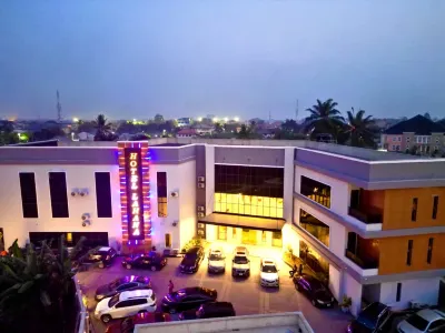 Hotel Lahana Uyo فنادق في 