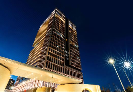 아르주나 솔리테어 호텔