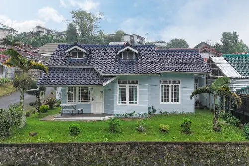 Calma Villa at Cipanas, Bogor