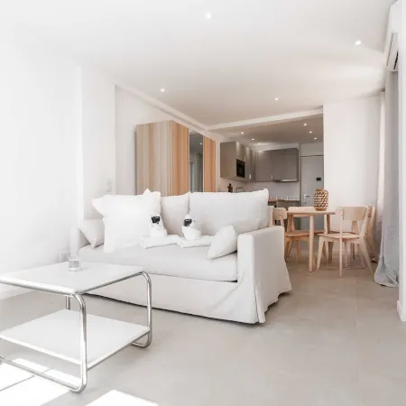 Charming studio - 2P - Sea view - Antibes.