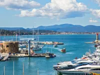 Charming apartment - AC 2BR- 4P - Saint-Tropez Hotels in Saint-Tropez
