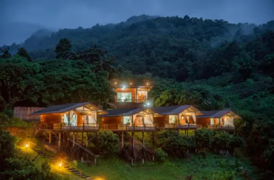 Hubkhaosawan homestay Hotels near Queen Sirikit Botanic Garden