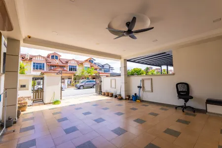 Sweet Home at Klang by HCK Отели в г. Кланг