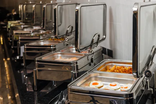 รูปภาพของSwimming pool/gym/laundry/daily cleaning/daily breakfast