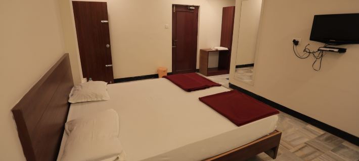 Hotel Rayas Hotels in Thanjavur