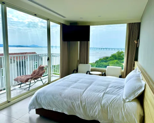 Cloud Peak Tide whisper Hotels in Kinmen