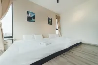 Mosaic Warm Suite 3BR 10pax w Pool Table