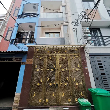 Hearth and Home De Tham (8 mins to Pham Ngu Lao) Отели рядом с достопримечательностью «Мост Тан Тхуан»