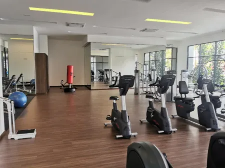 EQUINE RESIDENCE - TAMAN EQUINE SERI KEMBANGAN Отели рядом с достопримечательностью «Фарм Ин Сити»