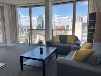 City Skyline Stay in Iconic Rotunda, Birmingham