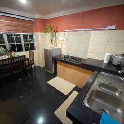 Arsad Homestay in Brinchang Dining/Meeting Rooms