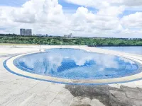 Bayu Marina -- Bathtub, 5 mins to Mid Valley #2pax by Cowidea