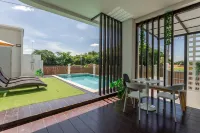 9 BR Pool Villa near Shopping Mall. - Villas
