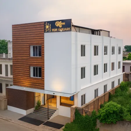 HOTEL TEN SQUARE - 5 Minutes from The Taj Mahal